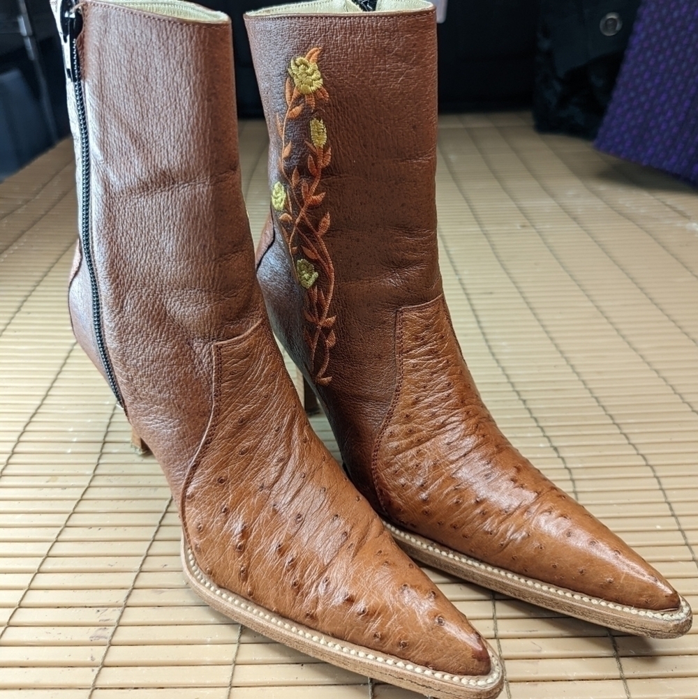 Lagarto Floral Embroidered Ostrich Cognac brown Leather side Zip Pointed Toe 3"